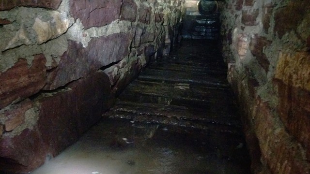 tunnel under basement